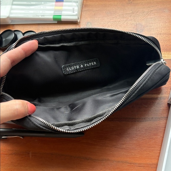 Cloth & Paper Misc Lot - Picture 6 of 8